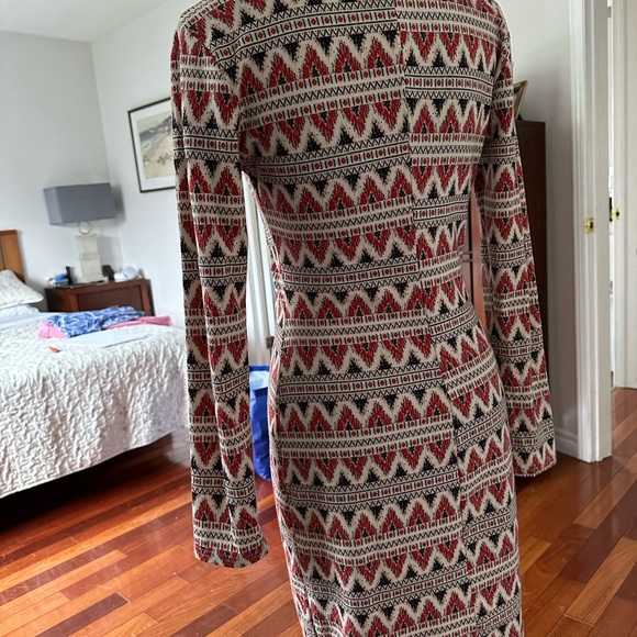 T & M mid length long sleeved dress - Picture 2 of 6